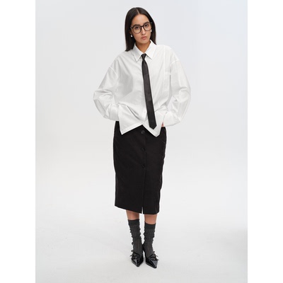 JOHNNYWU 黑色可开合H型纽扣毛边中长款半身裙