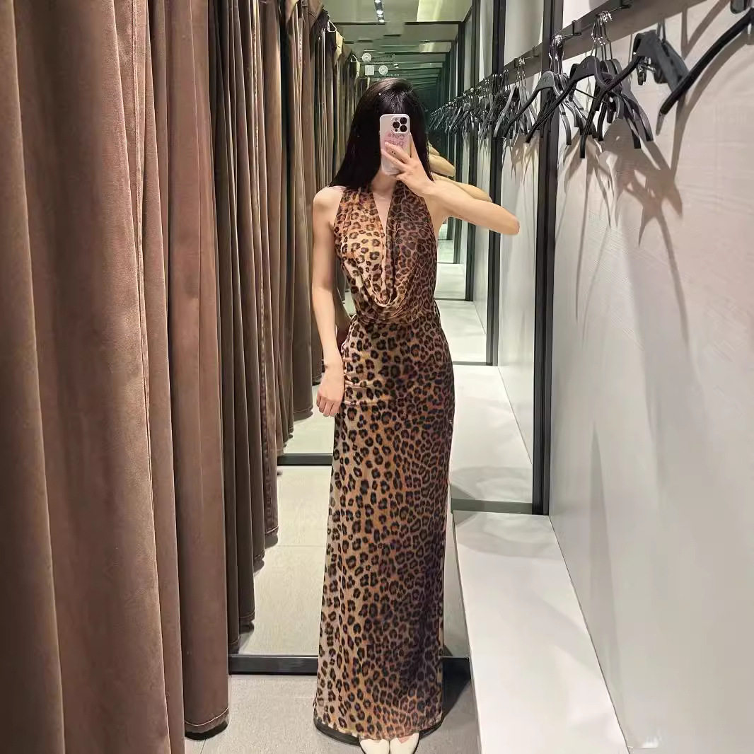 Hanging neck collar jumpsuit long skirt 豹纹挂脖领连衣长裙女