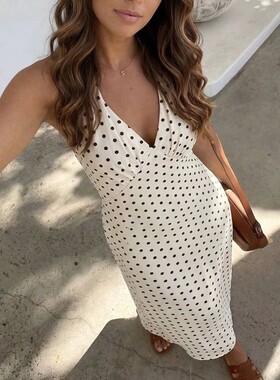 V领波点挂脖修身长款连衣裙 Polka dot neck slimming long dress