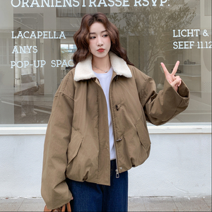 新品 136-8695-P175K258毛领外套 加棉棉服女图片