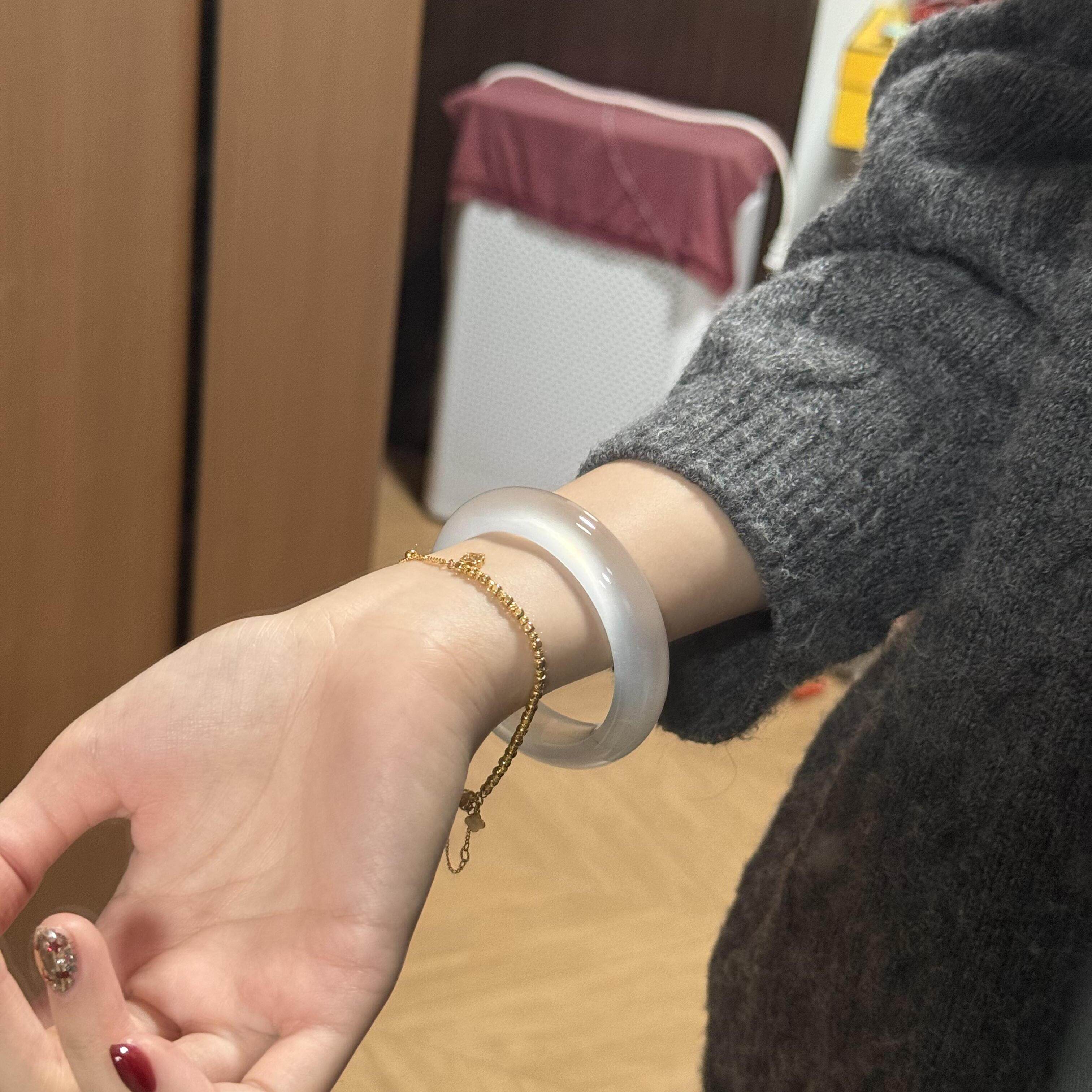 冰种玉石手镯女石英岩玉处理透明白月光翡翠平替扁条玉镯子简约款