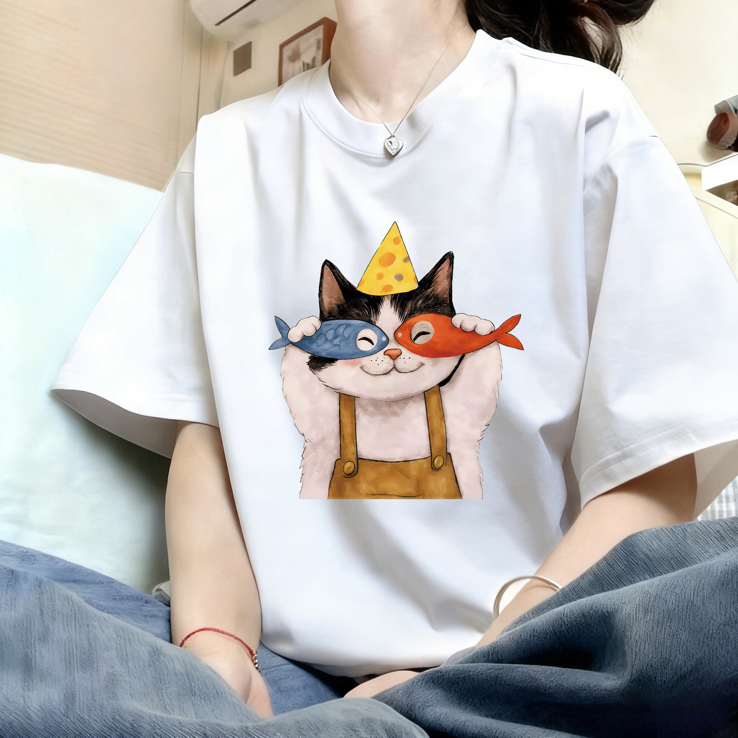高端欧货白色短袖t恤女2026新款夏季猫咪宽松超火减龄上衣遮肚子