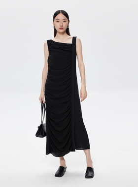 BLANK LABEL 极简高级高色牢垂感斜纹 黑色收腰无袖连衣裙女早秋