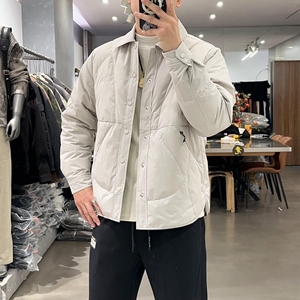 冬季美式休闲痞帅纯色轻量款羽绒服男单排扣百搭保暖翻领外套潮男