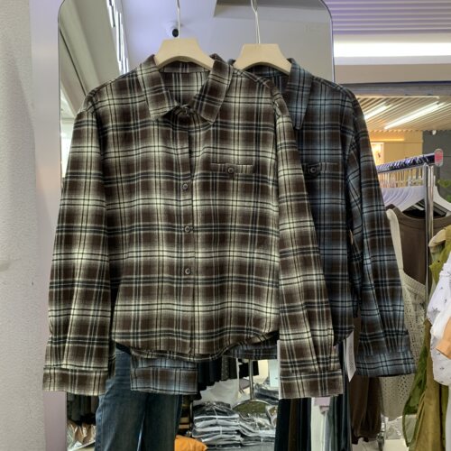 QXS5620韩系复古磨毛格子衬衫外套女秋季新款宽松显瘦衬衣短上衣