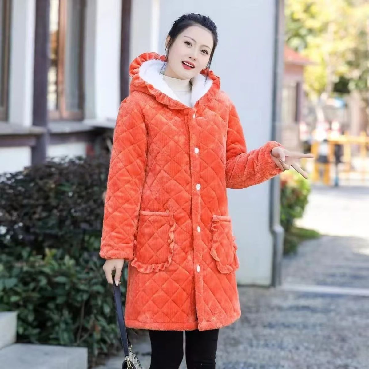 2024冬季爆卖耐脏时尚带帽棉服睡衣女三层加厚夹棉中长款连帽显瘦