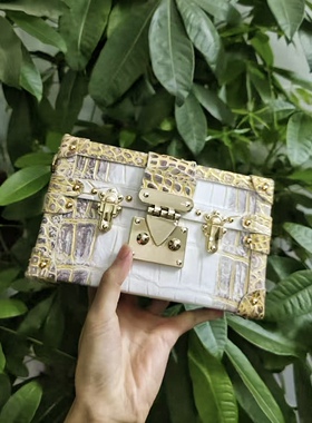 喜马拉雅鎏金鳄鱼皮硬盒子包手工擦色真鳄肚皮小箱子男女同款斜挎