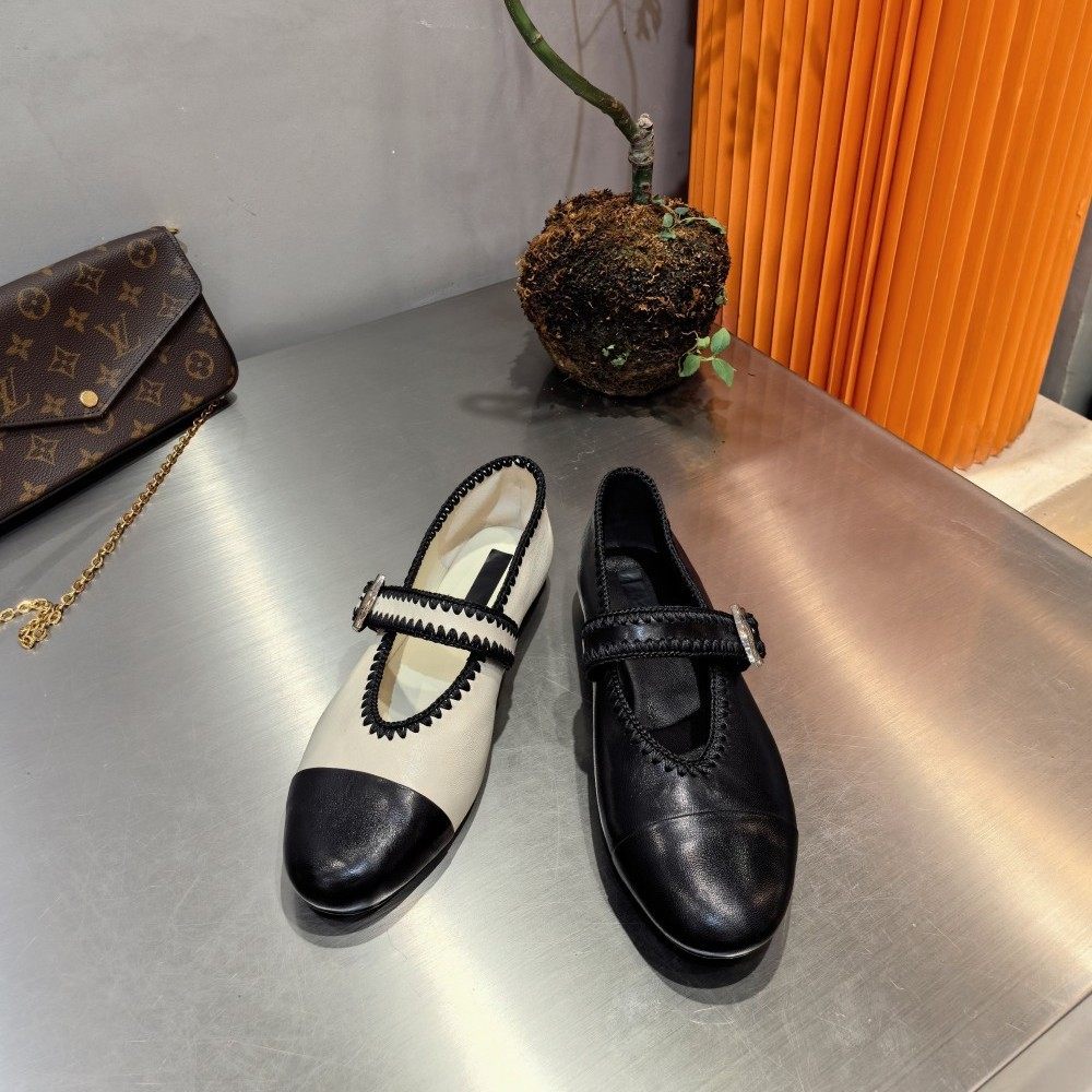 欧洲站女鞋26春季时尚撞色软小羊皮圆头一字带舒适平底玛丽珍单鞋,女鞋,浅口单鞋,淘宝优惠券,粉丝福利购,淘宝优惠卷