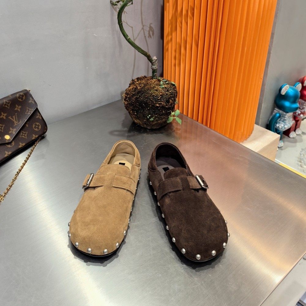 欧洲站女鞋26春季新时尚铆钉软牛猄皮圆头踩跟两穿平底乐福鞋单鞋,女鞋,浅口单鞋,淘宝优惠券,粉丝福利购,淘宝优惠卷