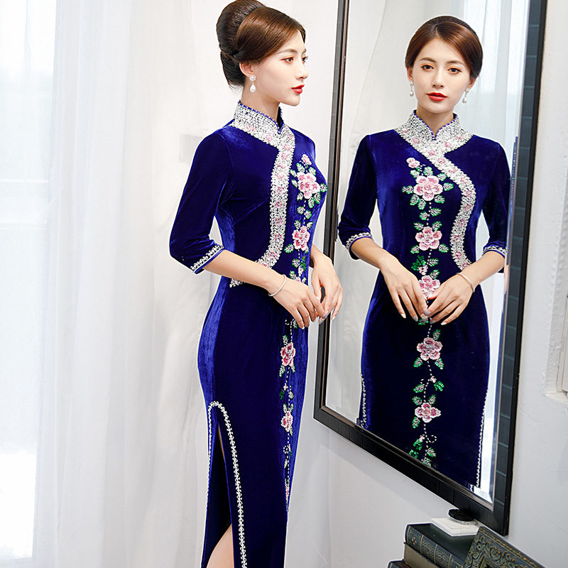 新款复古珠片丝绒裙女演出舞台妈妈长款旗袍修身显瘦走秀中式