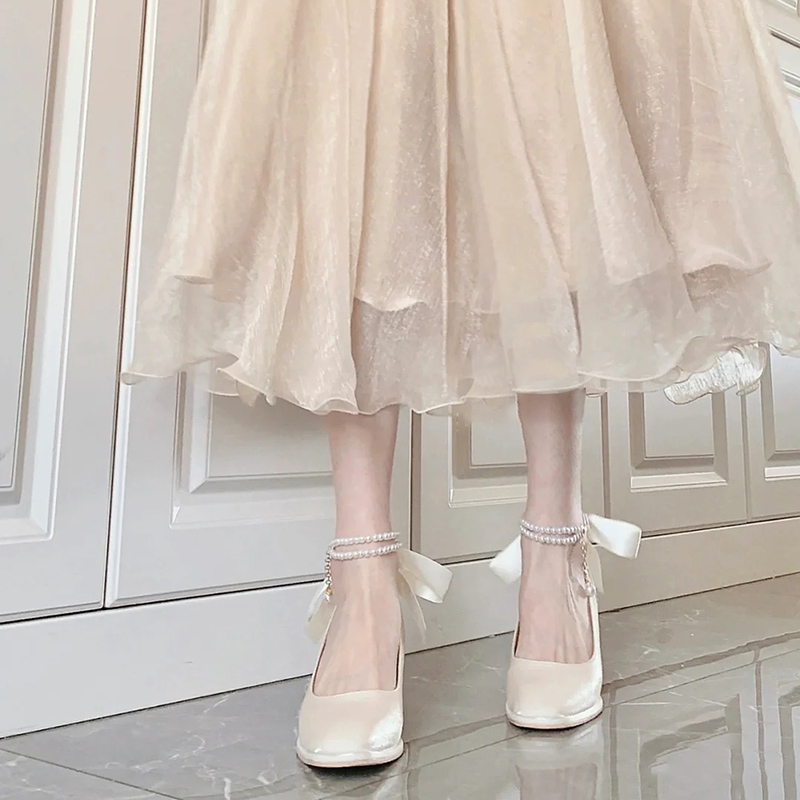 仙女风白色玛丽珍单鞋女2024新款小众粗跟法式少女高跟鞋伴娘鞋子