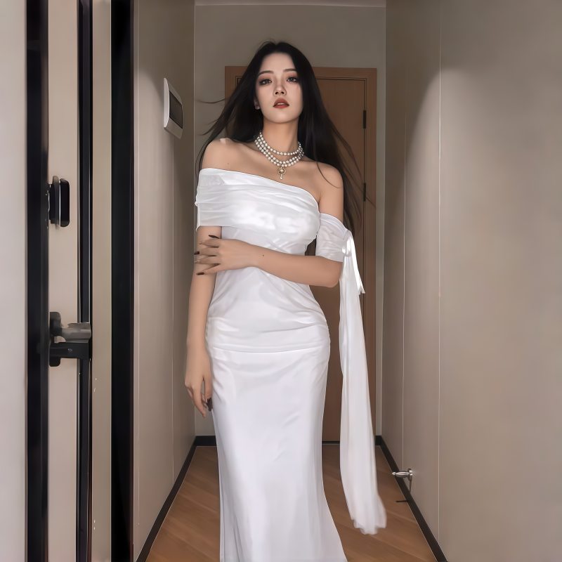 早秋连衣裙特别漂亮掐腰小裙子