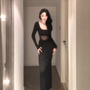 性感气质修身 连衣裙女秋季 针织长裙 黑色U领网纱拼接长袖 instahot