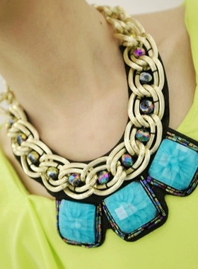 欧美复古糖果色方糖衣领夸张个性精致假领子女士项链饰品小众设计