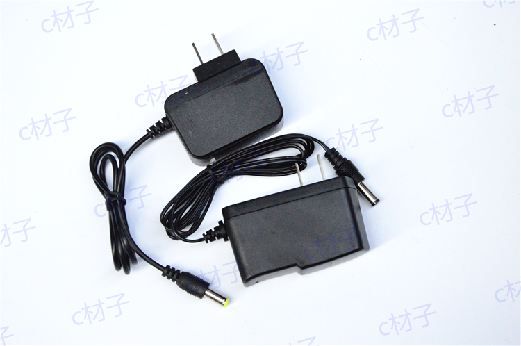 ultrafire强光手电筒 防爆手电 探照灯 Q5 CREE 充电器