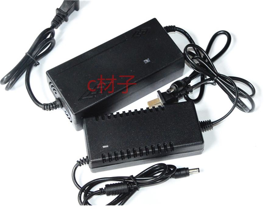 威力锋 多功能锂电一体机12V 12.6V大容量锂电瓶 充电器 电源线