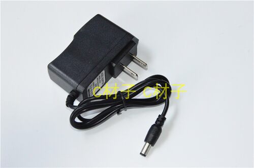 凌阁 数码强光多功能LED探照灯 头灯 型号 LG-187 1798 充电器