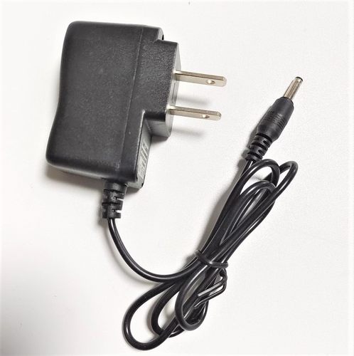 头灯康铭KM2985L2832A充电器