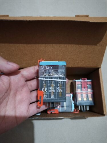 COMAT继电器C301.04/DC24