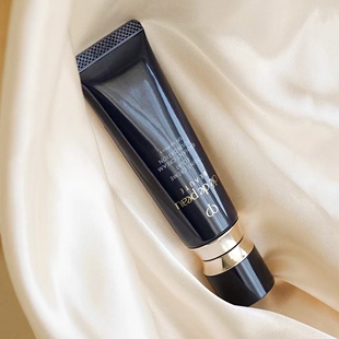 现货地板价 肌肤之钥/CPB钻光粉霜光缎粉底液粉霜持久遮瑕o10/i10