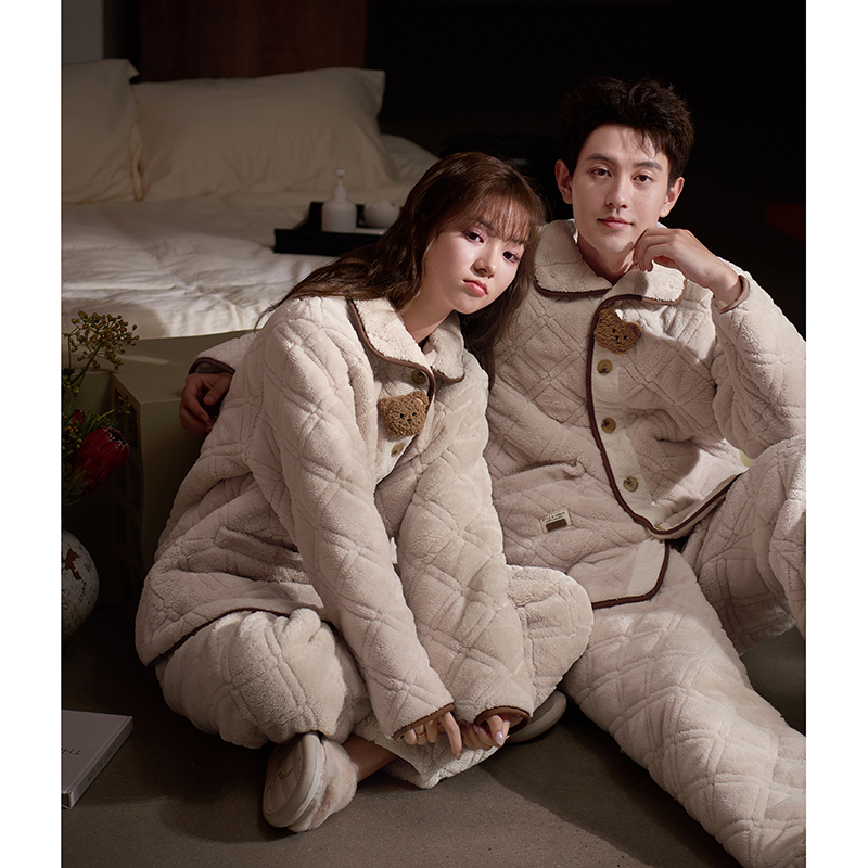 思莉太太情侣珊瑚绒三层夹棉睡衣