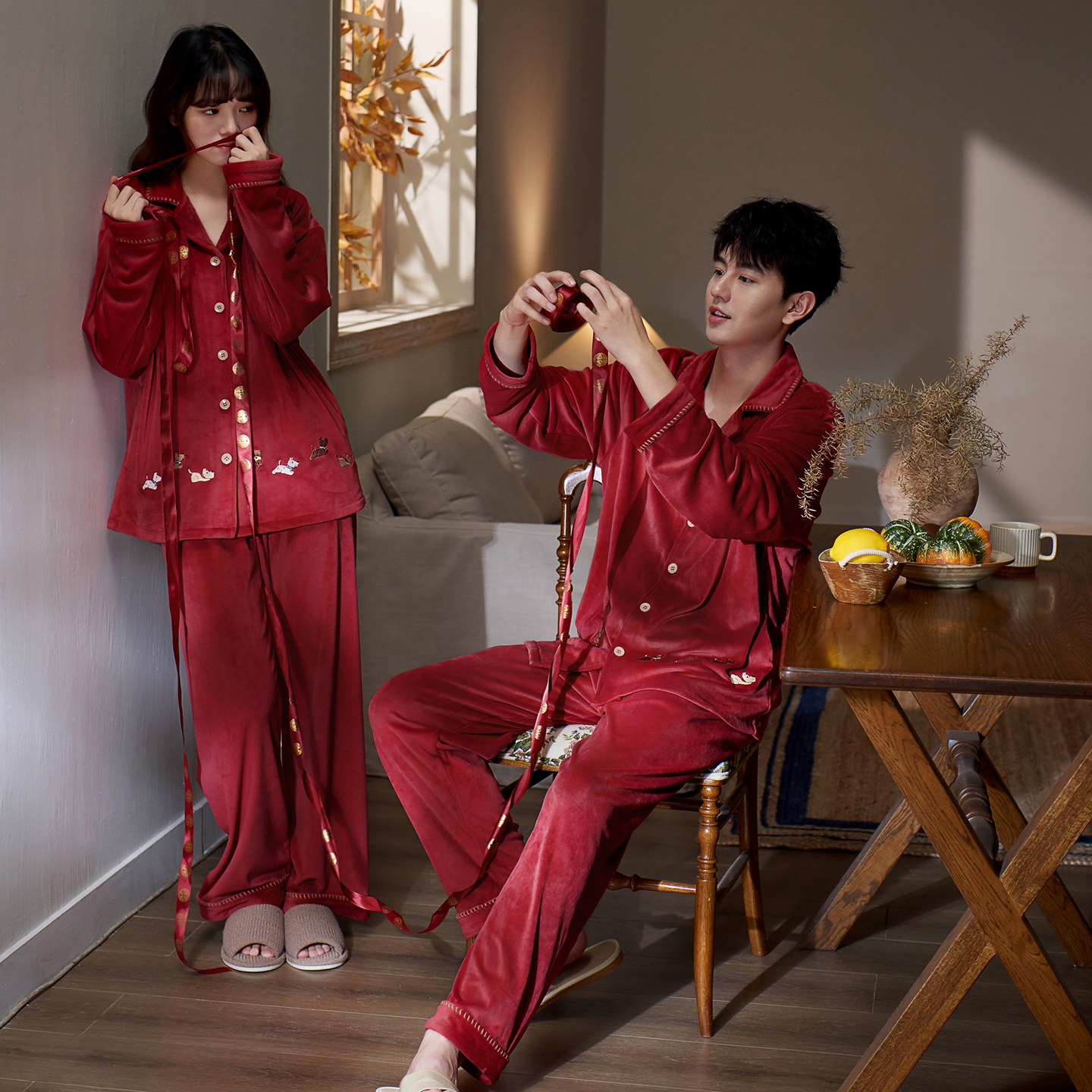 思莉太太红色结婚高档海岛绒睡衣