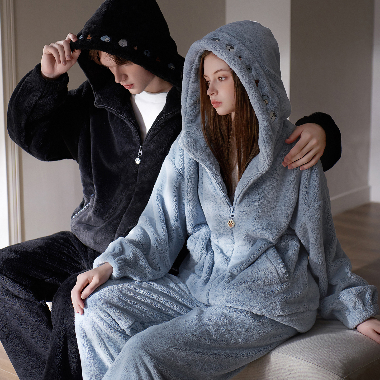 思莉太太连帽可外穿男女款家居服