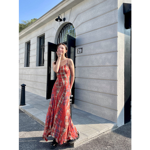 吊带连衣裙女内搭秋花边设计感小众印花不规则下摆裙 7折清仓