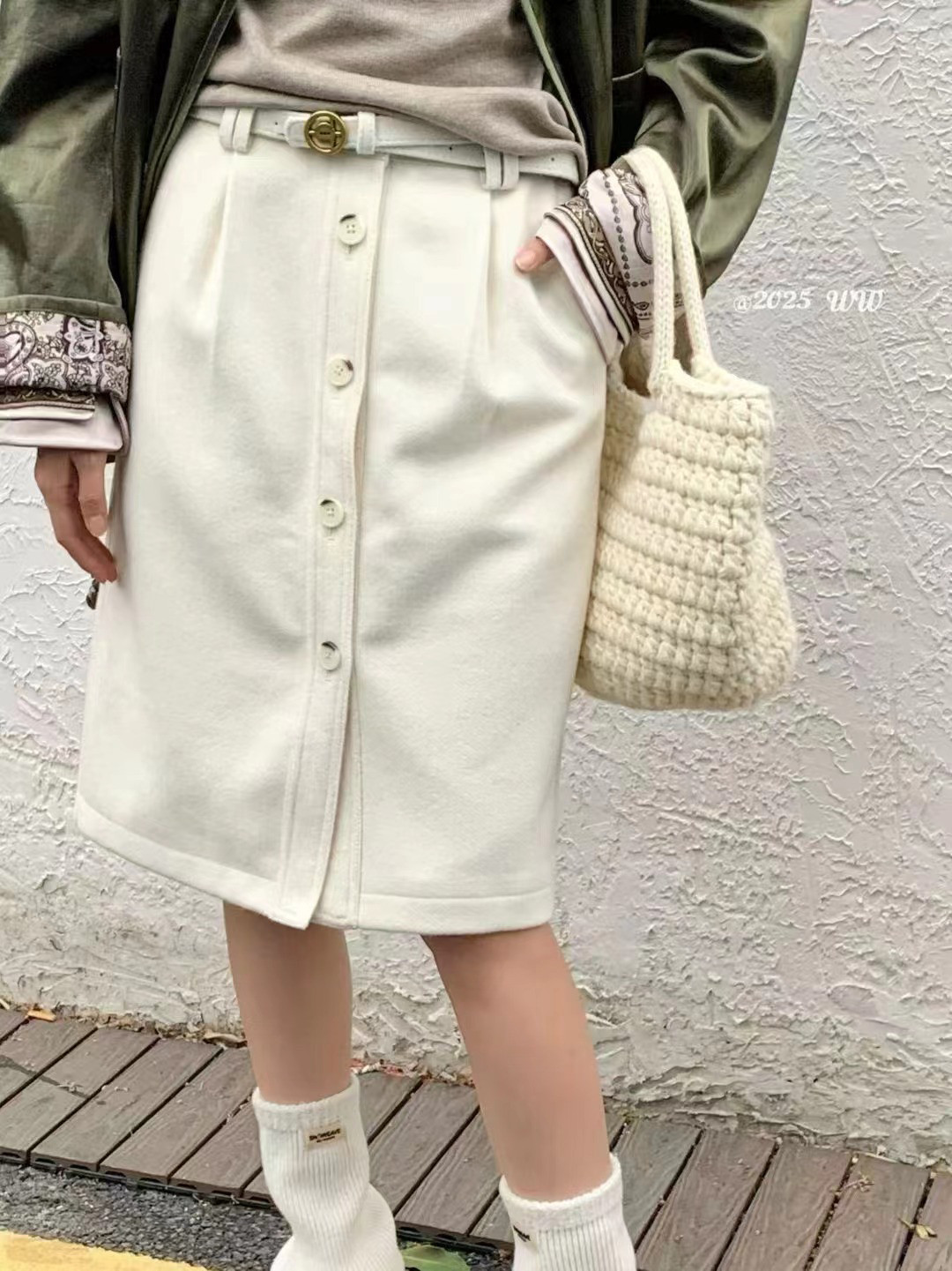 欧洲站25秋冬V+.COM新气质优雅前面钮扣毛呢半裙小香风中长直筒裙