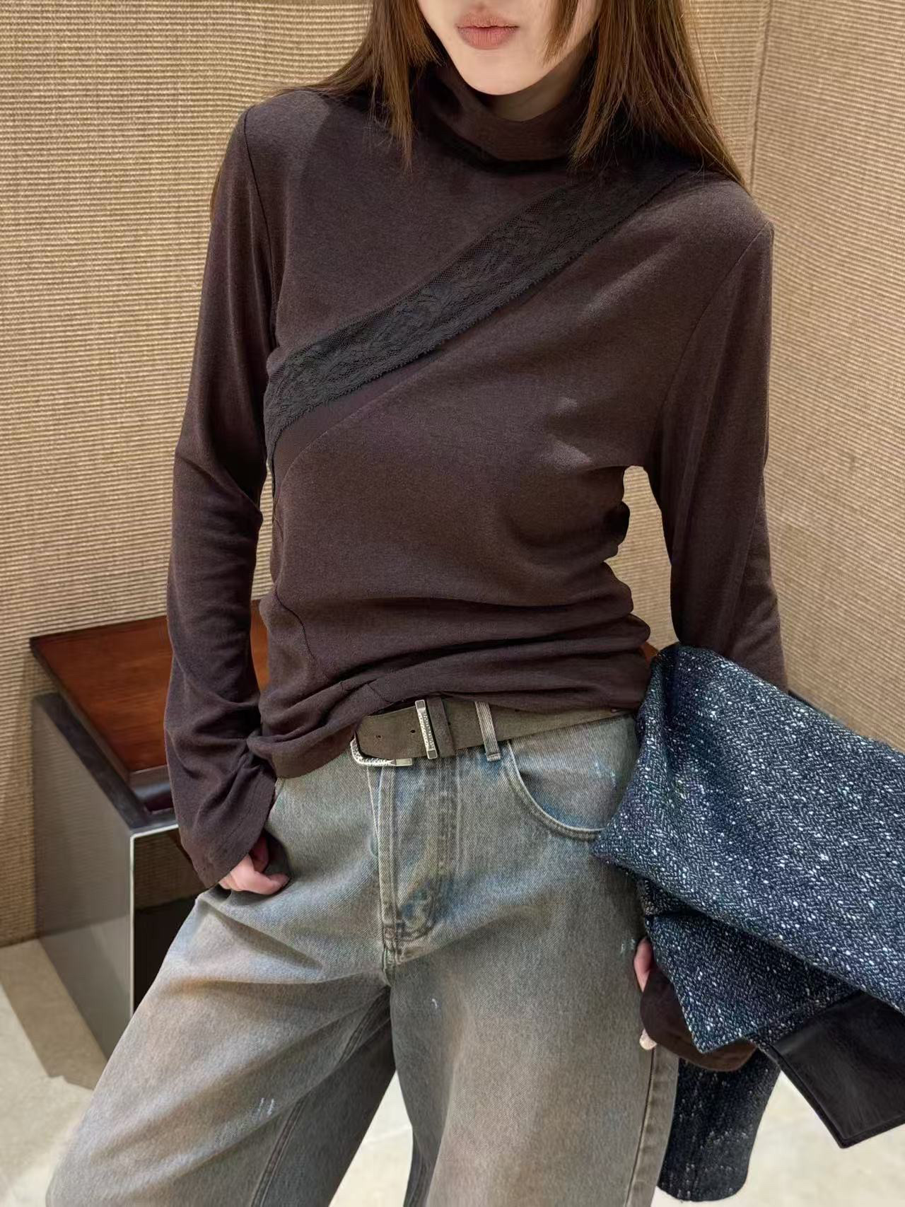 欧洲站26秋季V+.COM三色半高领打底衫女蕾丝旋转拼接长袖百搭上衣