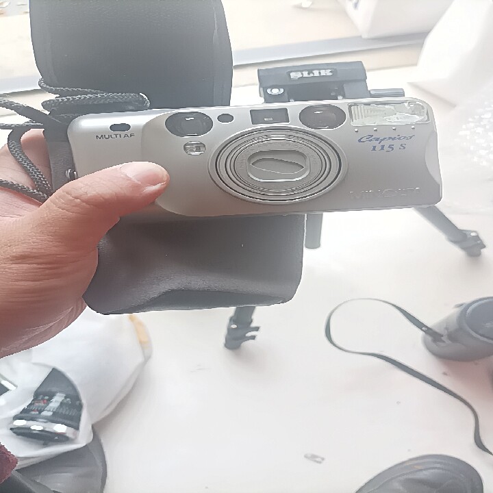 二手相机美能达115右上方闪光灯碎了金属机身