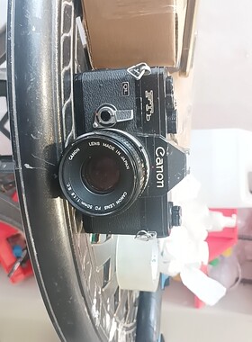 佳能ftb50mm/1.8人像定焦镜头大光圈高端银嘴盂金属相机摆件价格