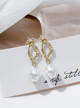 巴洛克珍珠耳钉女银针小众气质耳环2025新款轻奢高级感耳坠配饰潮