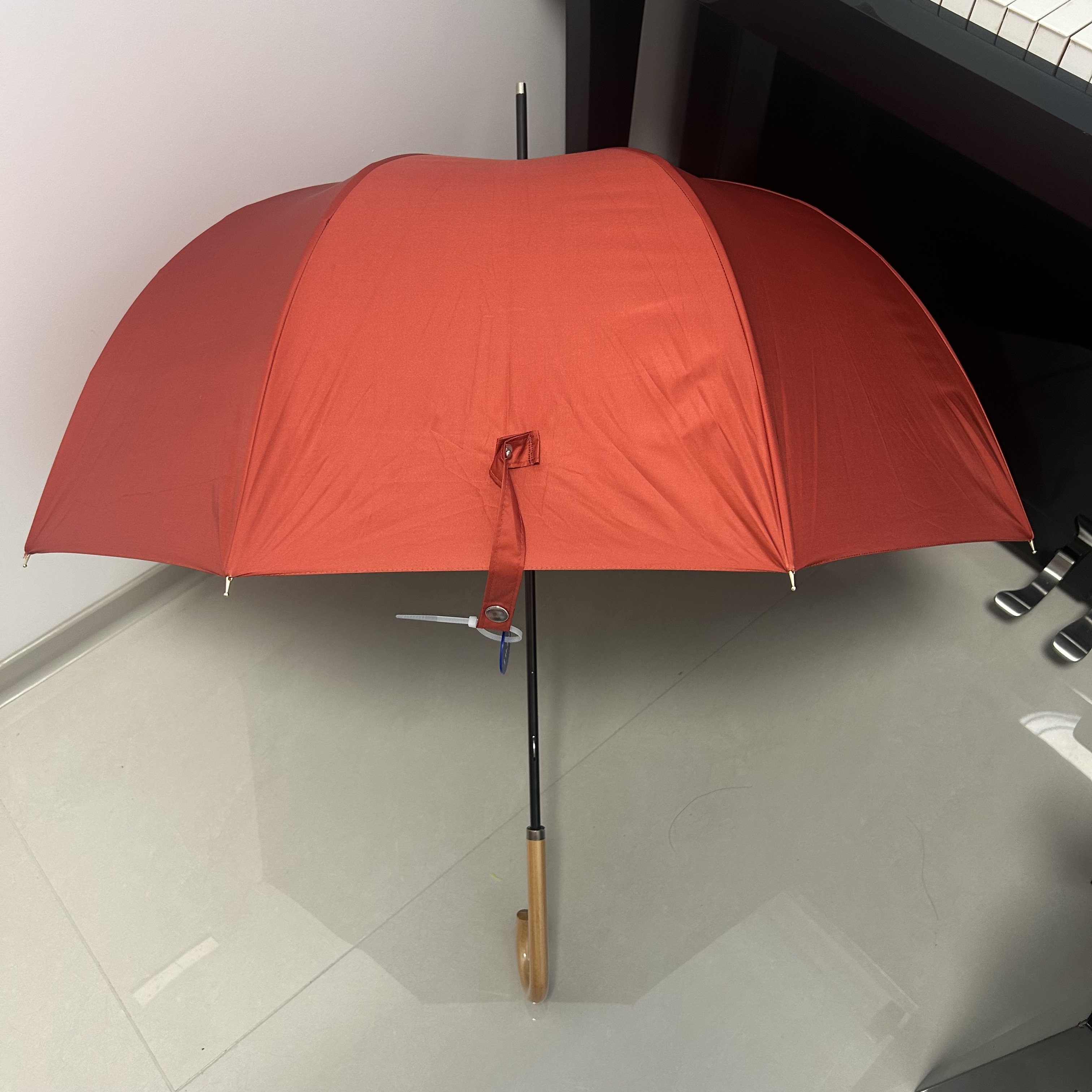 日式复古小众设计红色拱形阿波罗木柄长柄伞防晒防紫外线晴雨两用