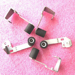 录像机芯压带轮 内置轴承 磁带机压带轮 带铁架