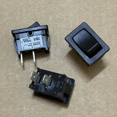 进口PIC自复位船形开关2脚2档 5.5A250V 船型翘板电源开关15*21MM