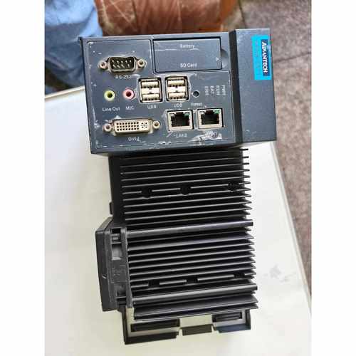 研华ADHNTECH APAX-5571实物图片，需要咨