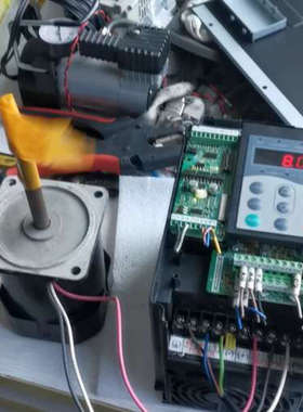 汇川2.2KW变频器MF380T2.2GB，成色如图，视频为