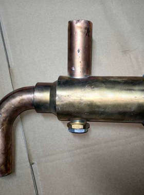 开利电子膨胀阀，型号32GB404534，看清楚再拍