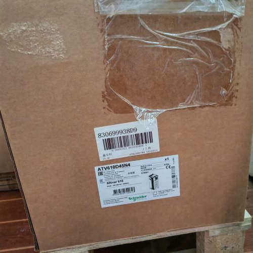 标价 ATV610D45N4  变频器 ，正