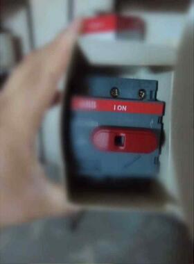 ABB 隔离开关 OT250E03P 负荷开关，全新原装正