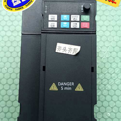 金佰永磁同步变频器一台，型号:AD600-2R2G-T4-B