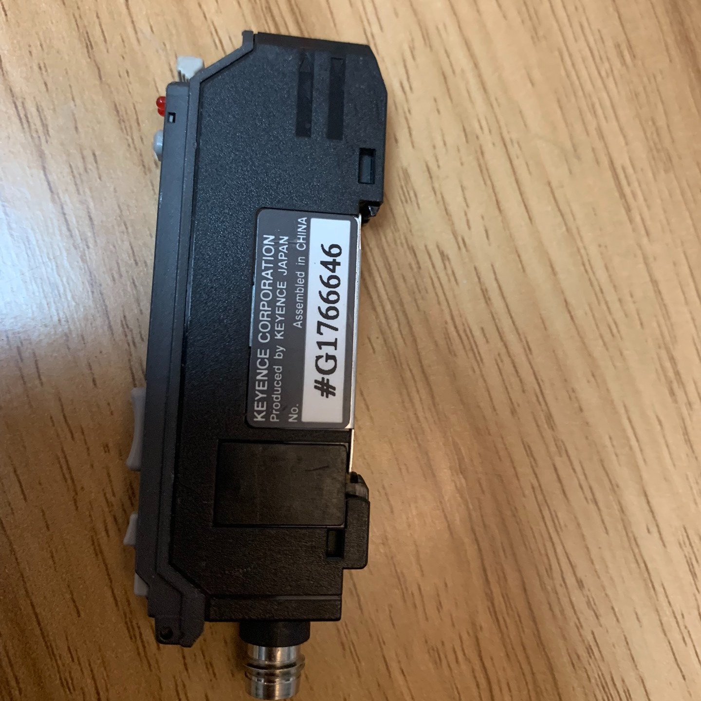 基恩士原装正品数显光纤放大器FS-33/CP库存