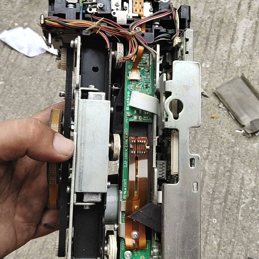 迪堡读卡器实拍图片，拆机物品，二手物品售出不退不换