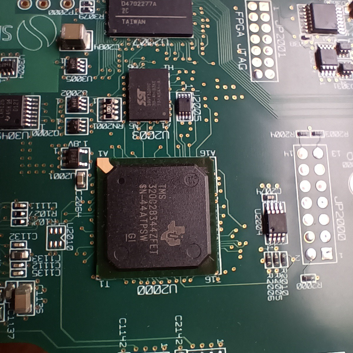 SPARTAN-6 XC6SLX4 XC6SLX25 FTG