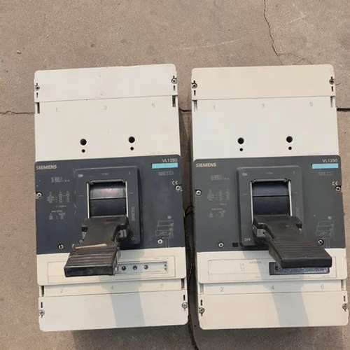 两台VL1250断路器，脱扣电流是1000安的，八