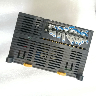 带个232通信口 CP1L M30DT