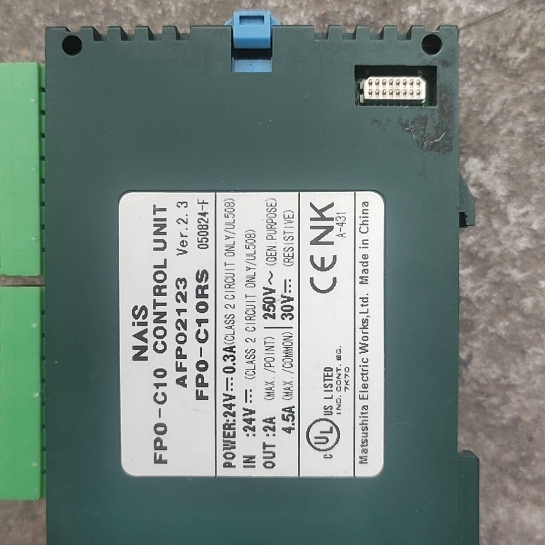 NAiS一个PLC型号FP0-C10RS