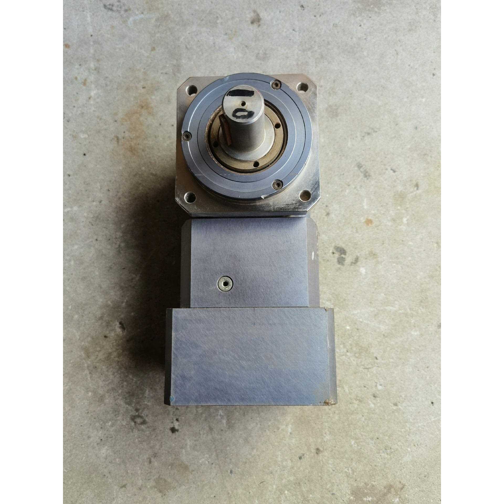 BAYSIDE贝赛德减速机RS90-100-SU物品实图拍摄