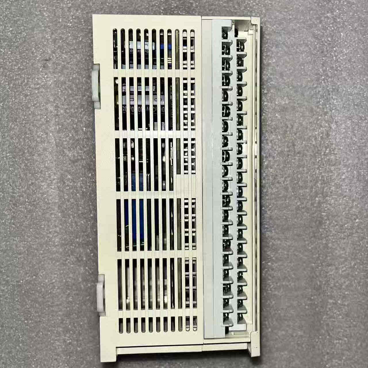 正品三菱PLC FX3GA-60MT-CM